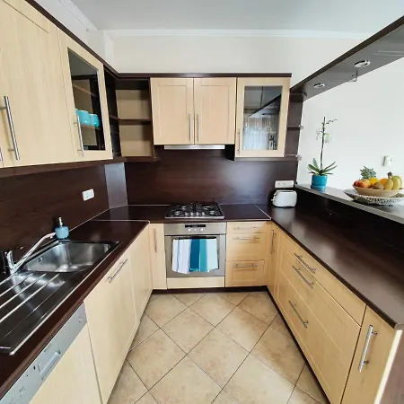 Apartment Csendes Bekes Belvarosi Lakas, Nagy Terasszal