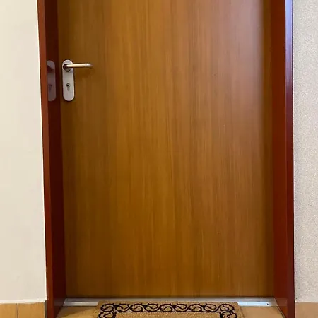 Apartamento Csendes Békés Belvárosi Lakás, Nagy Terasszal Veszprém