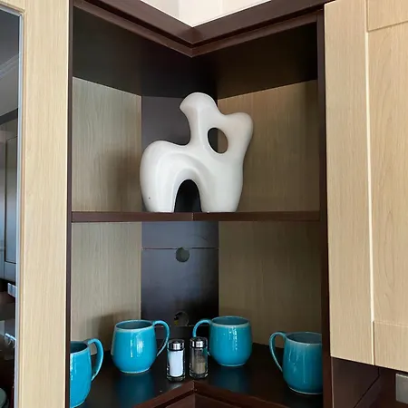 Csendes Bekes Belvarosi Lakas, Nagy Terasszal *